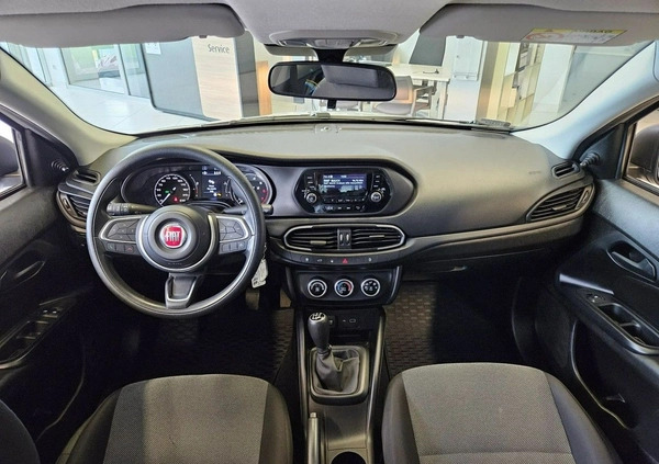 Fiat Tipo cena 48900 przebieg: 57897, rok produkcji 2021 z Garwolin małe 562